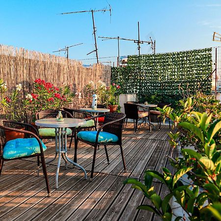 Renovated Apartment With Roof Garden Access, 15 M Walk To Acropolis Athen Exterior foto