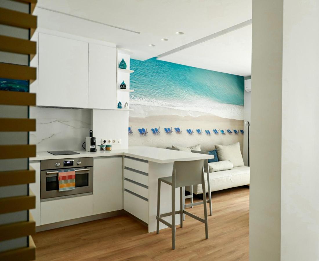 Renovated Apartment With Roof Garden Access, 15 M Walk To Acropolis Athen Exterior foto