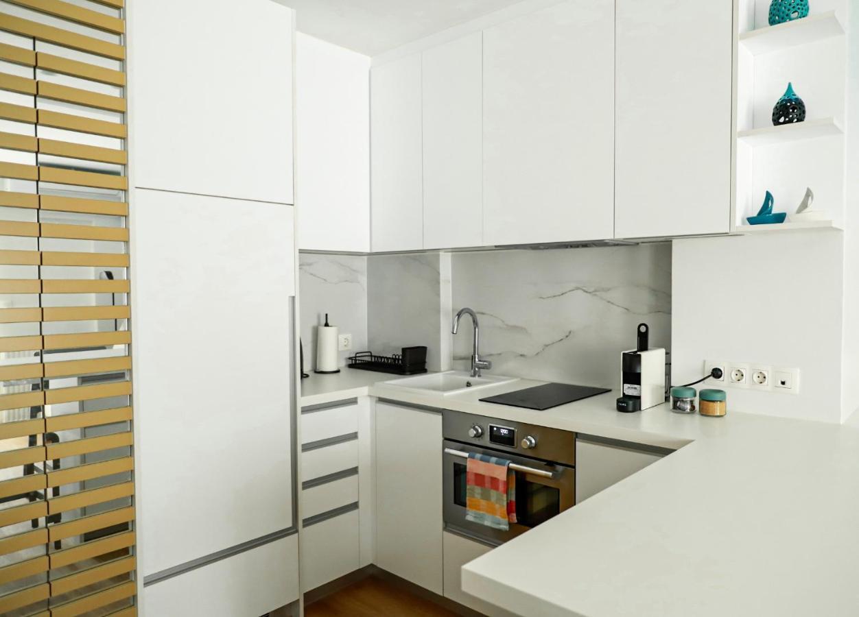 Renovated Apartment With Roof Garden Access, 15 M Walk To Acropolis Athen Exterior foto